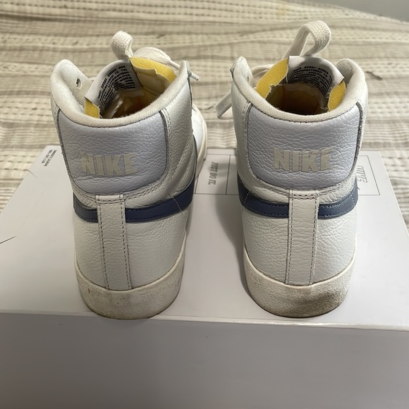 custom made Nike Blazers - Picture 3 of 4